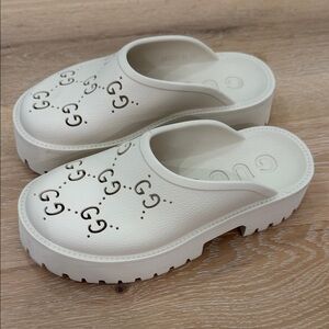 Gucci White Embossed Slip-On Clogs